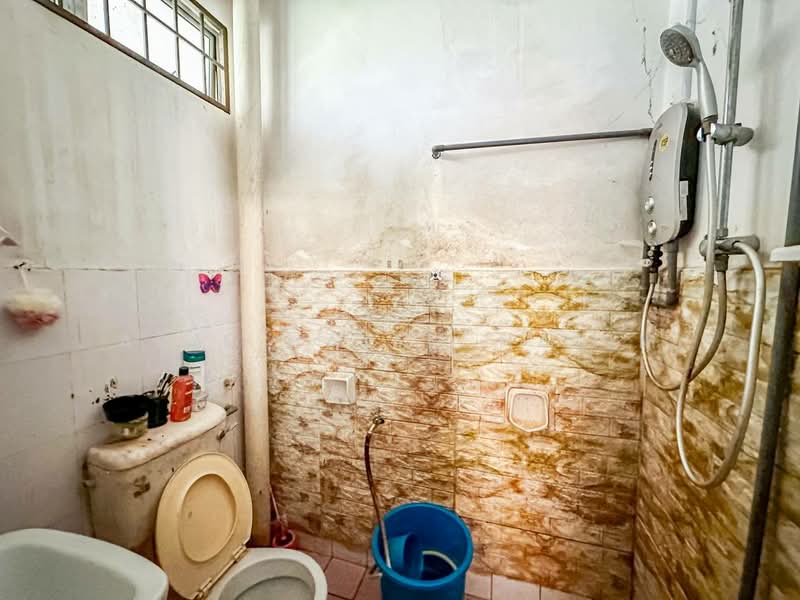 Semi-Detached House for Sale in Dengkil (Selangor) - Halim Arif - PropertyGuru.com.my