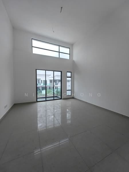 2-storey Terraced House for Sale in Taman Bestari Indah (Ulu Tiram) - Nico Chong - Interior - PropertyGuru.com.my
