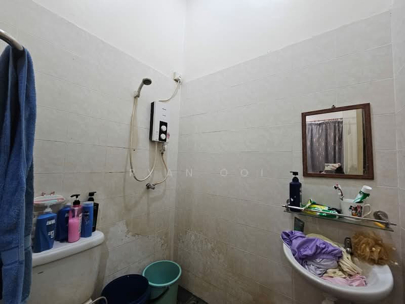 Rumah Teres 1 Tingkat untuk Dijual di Taman Bersatu (Kuala Kedah) - Ryan Ooi - Bathroom - PropertyGuru.com.my