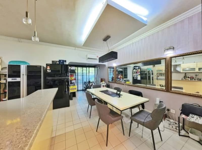 Rumah Teres 2.5 Tingkat untuk Dijual di Bandar Utama 7 (Bandar Utama) - Amy Tan - Kitchen - PropertyGuru.com.my