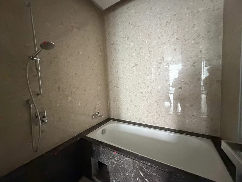 Servis Apartment untuk Disewa di Pavilion Damansara Heights - Josh Gan - Bathroom - PropertyGuru.com.my