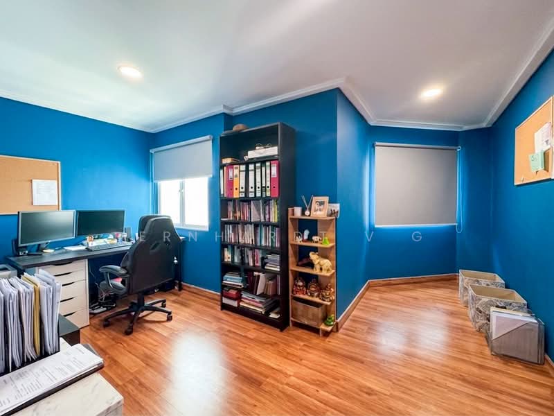 Bungalow for Sale in Brickfields (Kuala Lumpur) - Bernhardt V G - Study - PropertyGuru.com.my