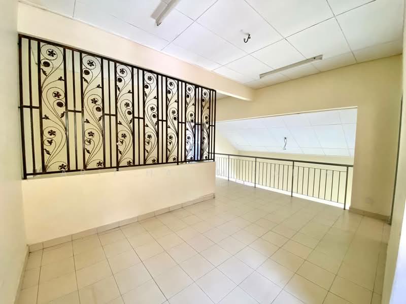 Semi-Detached House for Sale in Kajang (Selangor) - Arif Halim Halim - PropertyGuru.com.my