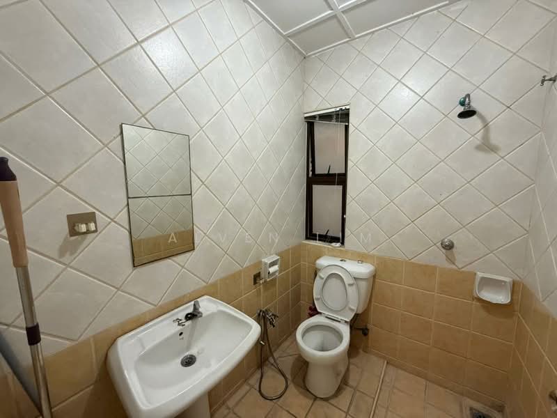 Kondominium untuk Dijual di Armanee - Alven Lim - Bathroom - PropertyGuru.com.my