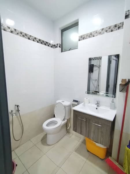 Rumah Teres 2 Tingkat untuk Dijual di Kulai (Johor) - Jadelyn Ng - Bathroom - PropertyGuru.com.my
