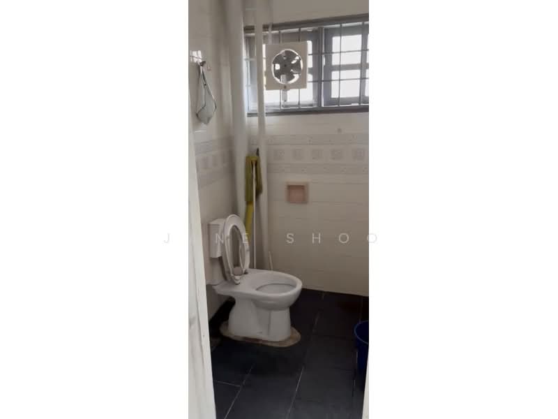 Pangsapuri untuk Dijual di Sri Tanjung - Jane Shoo - Bathroom - PropertyGuru.com.my