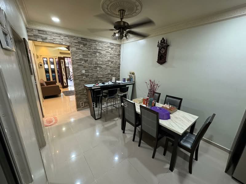 1-storey Terraced House for Sale in Taman Pelangi Semenyih (Semenyih) - Suba Shini - Dining Room - PropertyGuru.com.my