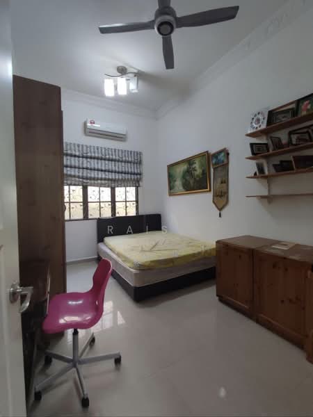 Semi-Detached House for Sale in Bandar Nusaputra (Puchong) - RAIS . - Bedroom - PropertyGuru.com.my