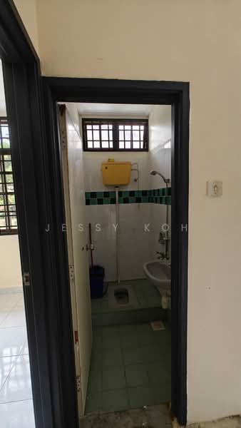 Rumah Teres 2 Tingkat untuk Disewa di Taman Desa Tebrau (Tebrau) - Jessy Koh - Bathroom - PropertyGuru.com.my