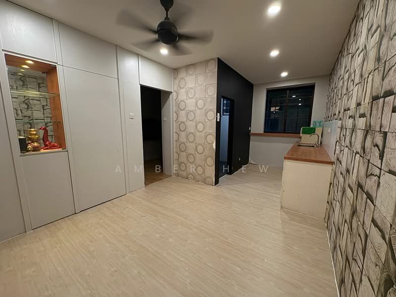 2-storey Terraced House for Sale in Bandar Seri Alam (Masai) - Amber Hew - Interior - PropertyGuru.com.my