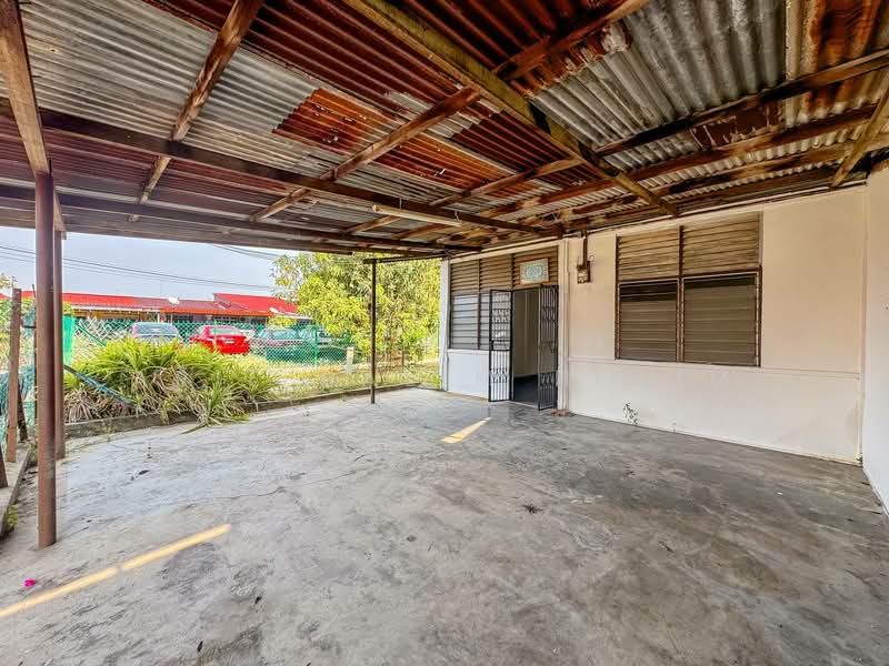 Terraced House for Sale in Muar (Johor) - Arif Halim Halim - Exterior - PropertyGuru.com.my