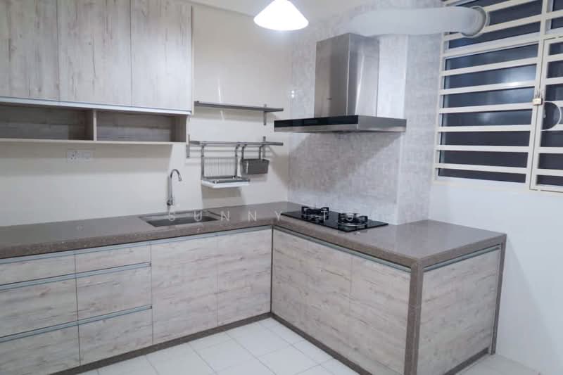 Kondominium untuk Disewa di Elit Heights @ Bayan City - Sunny Tse - Kitchen - PropertyGuru.com.my