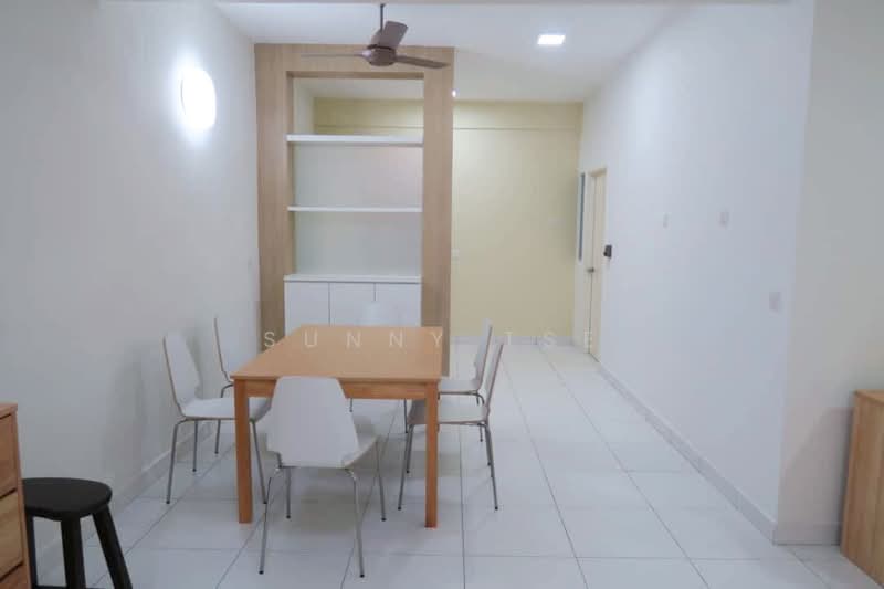 Kondominium untuk Disewa di Elit Heights @ Bayan City - Sunny Tse - Dining Room - PropertyGuru.com.my