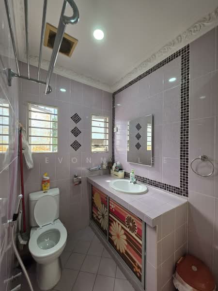 Rumah Berkembar untuk Dijual di Bangsar (Kuala Lumpur) - Evonne Lee - Bathroom - PropertyGuru.com.my