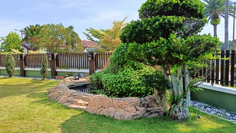 Bungalow for Sale in Shah Alam (Selangor) - Deela Ibrahim - Garden - PropertyGuru.com.my