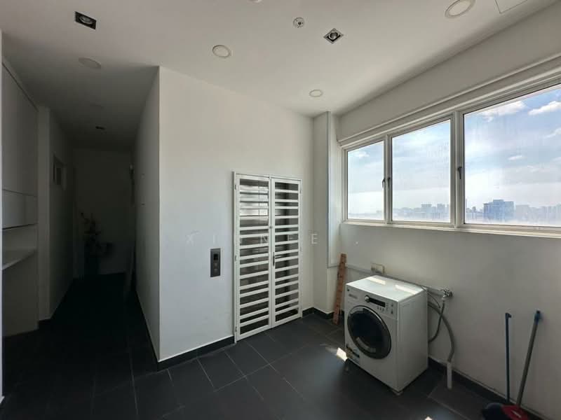 Kondominium untuk Disewa di Residence 21 - Xinnee . - Balcony - PropertyGuru.com.my