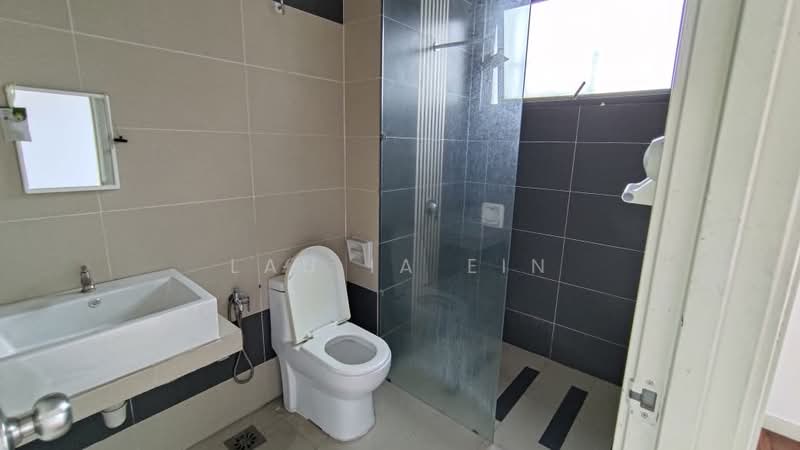 2-storey Terraced House for Rent in Rawang (Selangor) - Lau Ia Ein - Bathroom - PropertyGuru.com.my