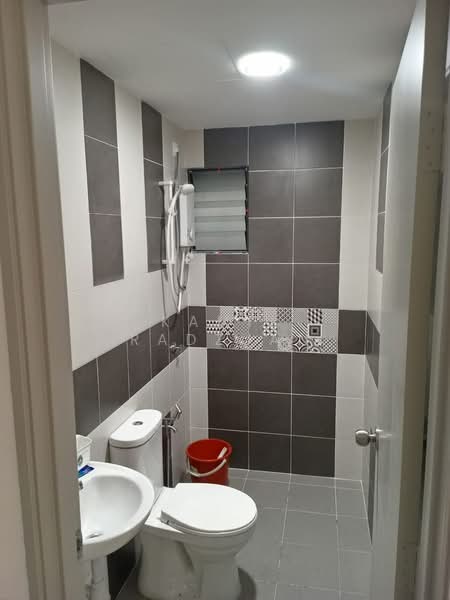 Service Residence for Rent at Residensi Emas - Kamil Radzuan - Bathroom - PropertyGuru.com.my