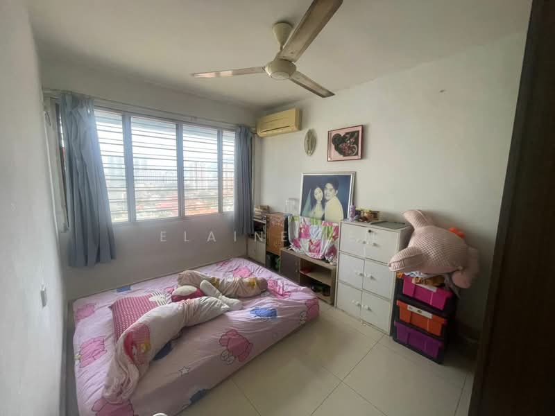 Apartment for Sale at Desa Green - Elaine Lee - Bedroom - PropertyGuru.com.my