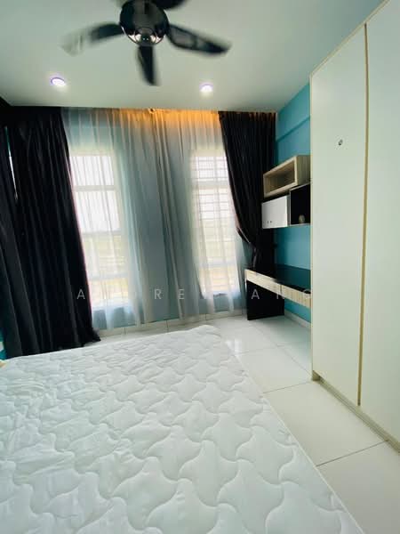 Pangsapuri untuk Disewa di The Twin Residences - Andrew Ang - Bedroom - PropertyGuru.com.my