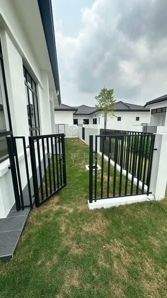 1-storey Terraced House for Sale in Shah Alam (Selangor) - Benson Lian - Exterior - PropertyGuru.com.my