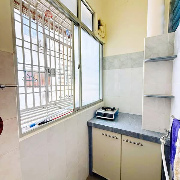 Apartment for Rent at Gambier Heights - Denise Teh - Kitchen - PropertyGuru.com.my