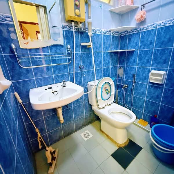 Apartment for Rent at Gambier Heights - Denise Teh - Bathroom - PropertyGuru.com.my