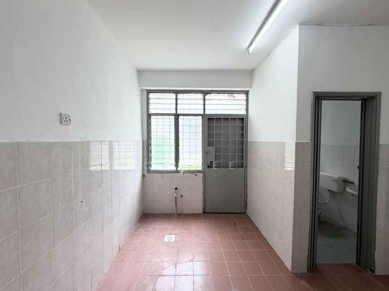 Terraced House for Sale in Taman Puncak Jalil (Seri Kembangan) - CK Yee - Bathroom - PropertyGuru.com.my