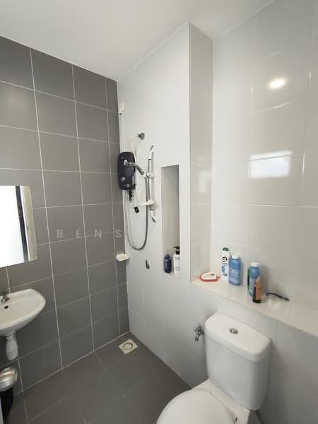 Semi-Detached House for Sale in Puncak Alam (Selangor) - Benson Lian - Bathroom - PropertyGuru.com.my