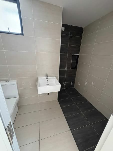 2-storey Terraced House for Sale in Rawang (Selangor) - Joshua Cheah - Bathroom - PropertyGuru.com.my