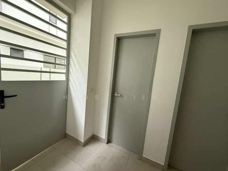 Semi-Detached House for Sale in Cyber 10 (Cyberjaya) - Henry Liew - Entrance - PropertyGuru.com.my