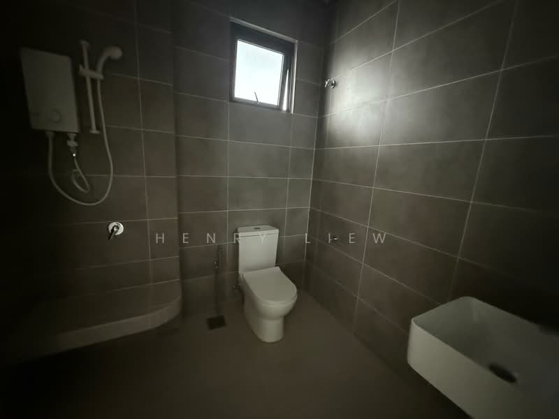 Semi-Detached House for Sale in Cyber 10 (Cyberjaya) - Henry Liew - Bathroom - PropertyGuru.com.my