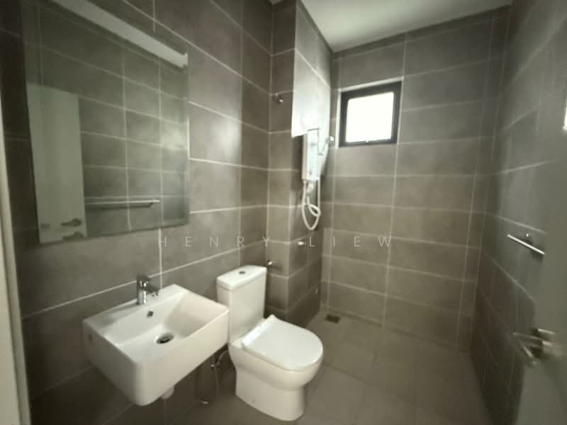 Semi-Detached House for Sale in Cyber 10 (Cyberjaya) - Henry Liew - Bathroom - PropertyGuru.com.my