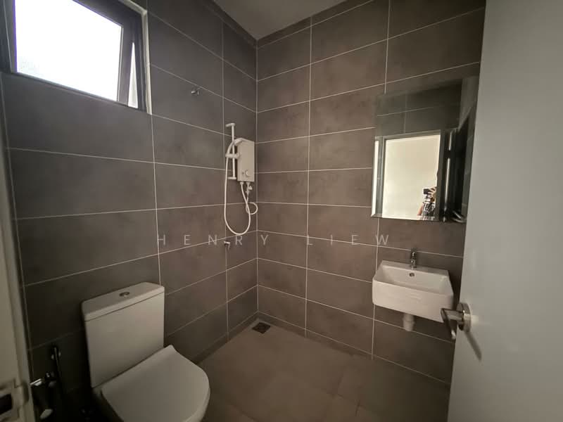 Semi-Detached House for Sale in Cyber 10 (Cyberjaya) - Henry Liew - Bathroom - PropertyGuru.com.my