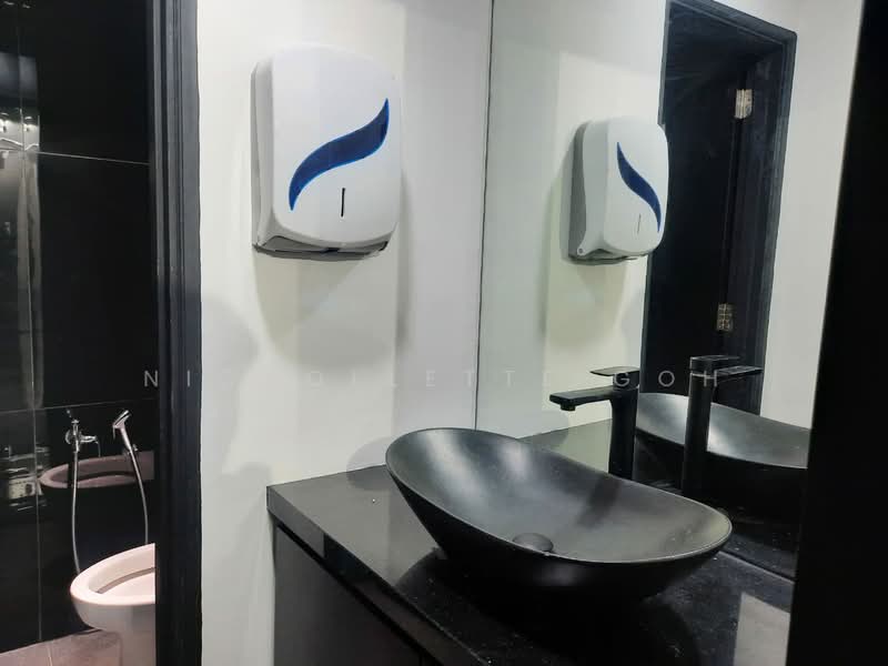 Retail Space for Rent in Petaling Jaya (Selangor) - Nichollette Goh - Bathroom - PropertyGuru.com.my