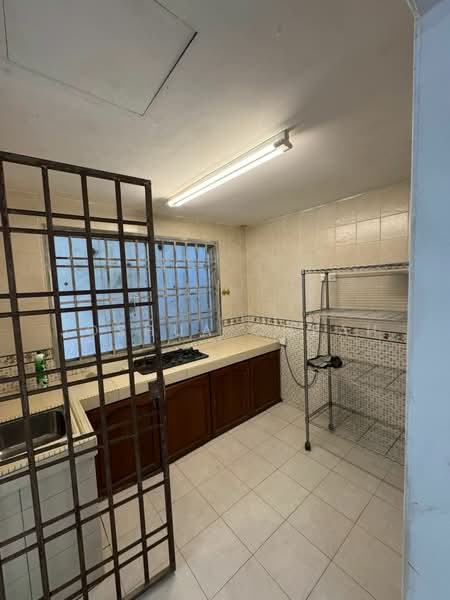 Rumah Teres untuk Dijual di Batu Caves (Selangor) - Joshua Cheah - Kitchen - PropertyGuru.com.my