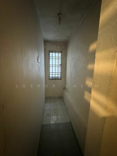 Rumah Teres untuk Dijual di Batu Caves (Selangor) - Joshua Cheah - Corridor - PropertyGuru.com.my