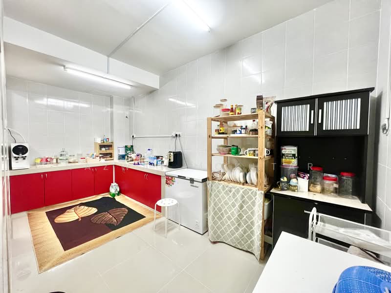 Cluster House for Sale in Saujana (Selangor) - Hazwan Mokhtar - Kitchen - PropertyGuru.com.my