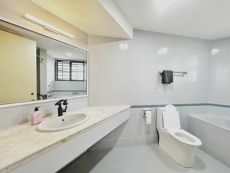 Condominium for Rent at The Straits View Condominium - Jessy Koh - Bathroom - PropertyGuru.com.my