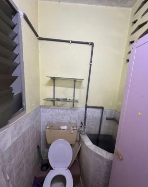 Shop / Office for Rent in Taman Midah (Cheras) - Valerie Tang - Bathroom - PropertyGuru.com.my