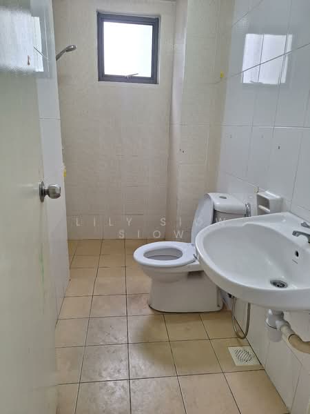 Servis Apartment untuk Disewa di D'Alamanda - Lily. Siow - Bathroom - PropertyGuru.com.my