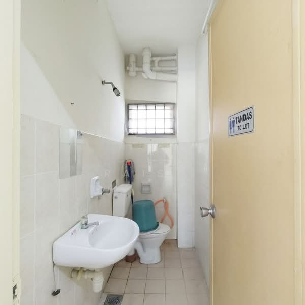 2-storey Terraced House for Sale in Kajang (Selangor) - RAIS . - Bathroom - PropertyGuru.com.my