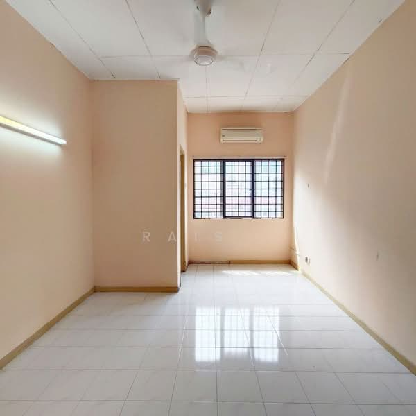 2-storey Terraced House for Sale in Kajang (Selangor) - RAIS . - Interior - PropertyGuru.com.my