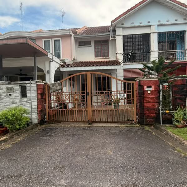 Rumah Teres 2 Tingkat untuk Dijual di Taman Damansara Aliff (Tampoi) - Tommy Tai - Exterior - PropertyGuru.com.my