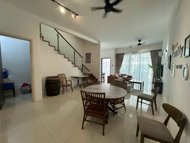 3-storey Terraced House for Sale in Gelugor (Penang) - Xinnee . - Living Room - PropertyGuru.com.my