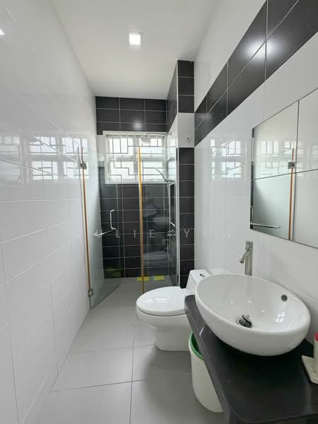 Cluster House for Sale in Taman Nusa Bestari (Iskandar Puteri (Nusajaya)) - Julie Yew - Bathroom - PropertyGuru.com.my