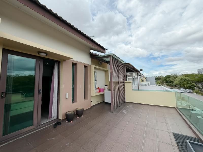 Cluster House for Sale in Taman Nusa Bestari (Iskandar Puteri (Nusajaya)) - Julie Yew - Balcony - PropertyGuru.com.my