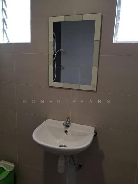 Kondominium untuk Dijual di Kiara Residence (Residensi Kiara Jalil 1) - Roger Phang - Bathroom - PropertyGuru.com.my