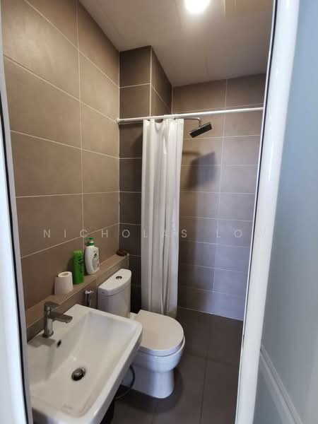 Servis Apartment untuk Disewa di D'Pristine - Nicholas Low - Bathroom - PropertyGuru.com.my