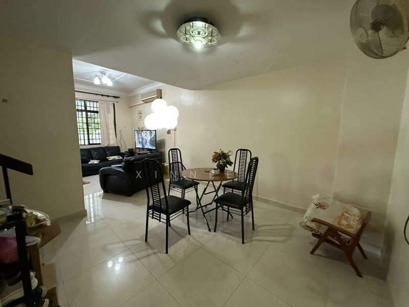 Rumah Teres 2 Tingkat untuk Dijual di Taman Pekaka (Sungai Dua) - Xinnee . - Living Room - PropertyGuru.com.my